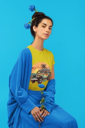 Get Beach-Ready with Our Stylish Jeep Print T-Shirt - Choose from a Variety of Materials and Colors!