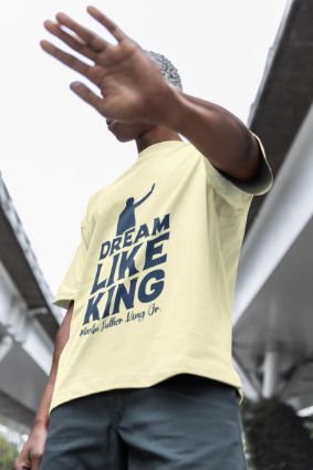 Empower Your Dreams with our Inspiring 'Dream Like King' Graphic T-Shirt!